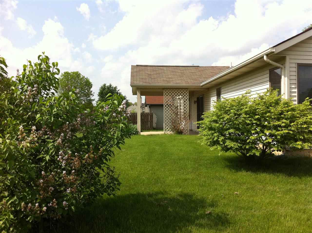 6136 Shadow Ridge Place Fort Wayne, IN 46804 - Photo 5 of 19 Gallery Image 5
