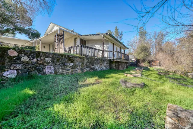 $349,000 | 17730 Pomo Trail, Clearlake Oaks, CA 95423