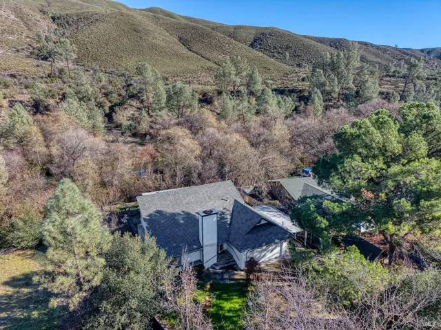 $349,000 | 17730 Pomo Trail, Clearlake Oaks, CA 95423