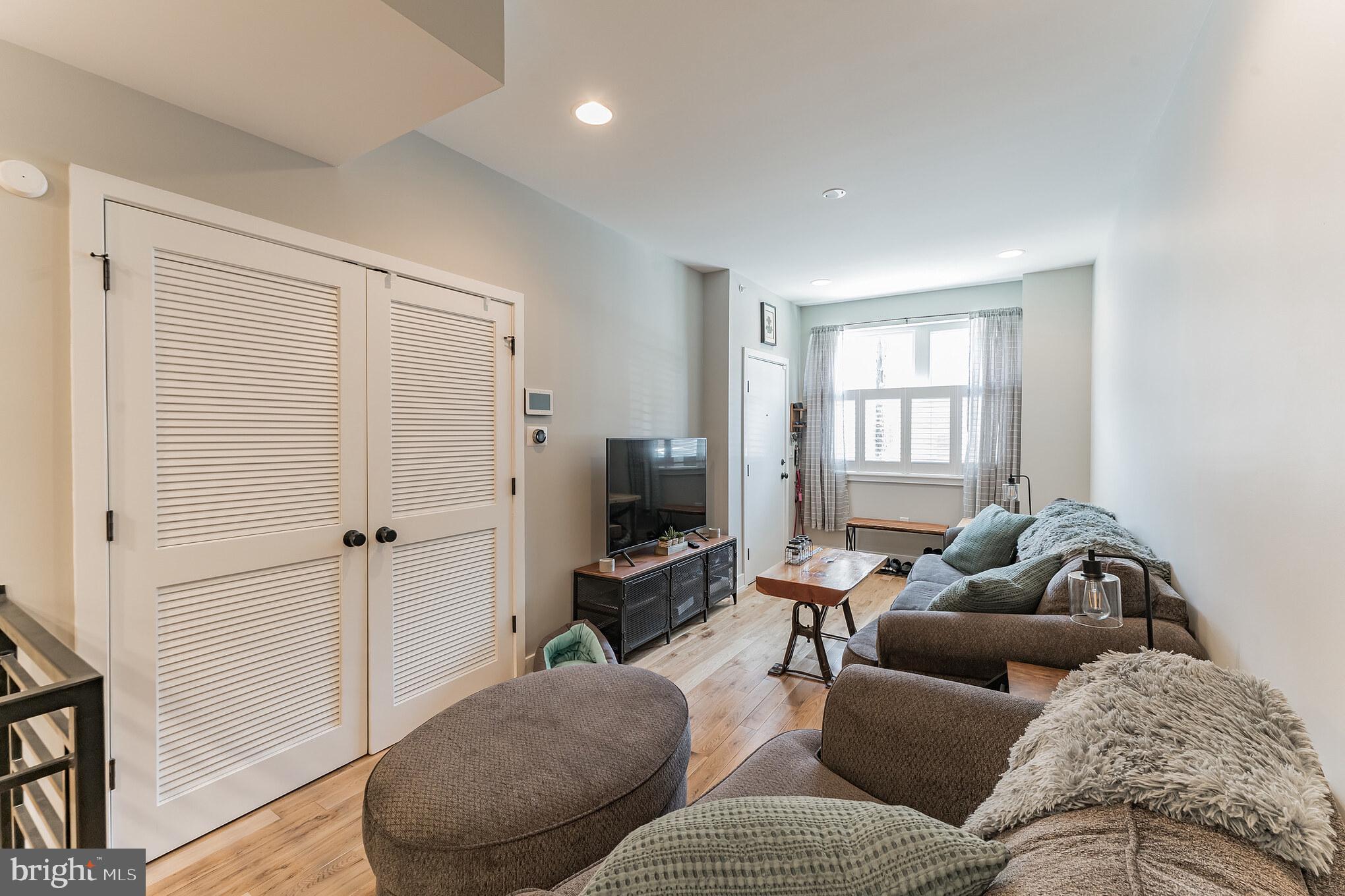 614 Master Street, Unit 1 Philadelphia, PA 19122 - Photo 12 of 28