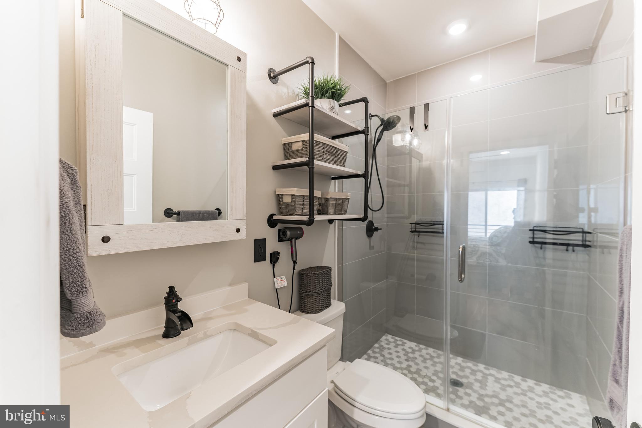 614 Master Street, Unit 1 Philadelphia, PA 19122 - Photo 14 of 28
