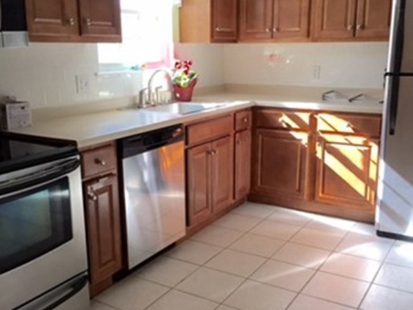 17 Fairview Road, Unit A Framingham, MA 01702 - Photo 3 of 14 Gallery Image 3