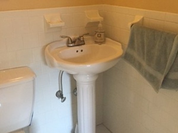 17 Fairview Road, Unit A Framingham, MA 01702 - Photo 6 of 14 Gallery Image 6