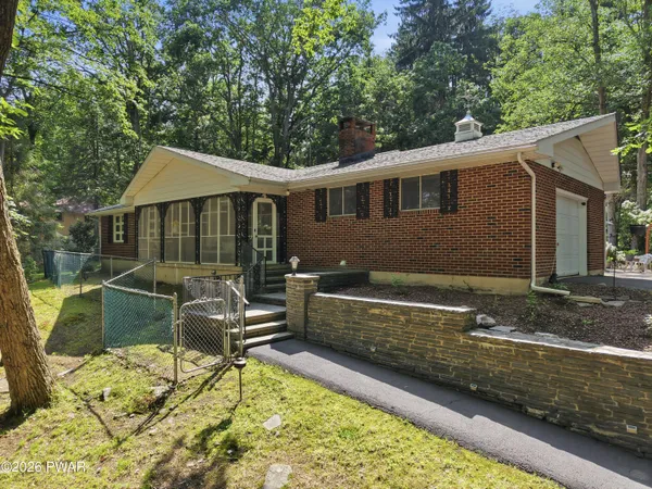 $419,000 | 120 Waterview Drive, Hawley, PA 18428