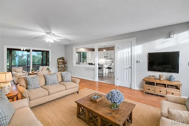 $364,900 | 954 Barcroft Woods Court, Manchester, MO 63021