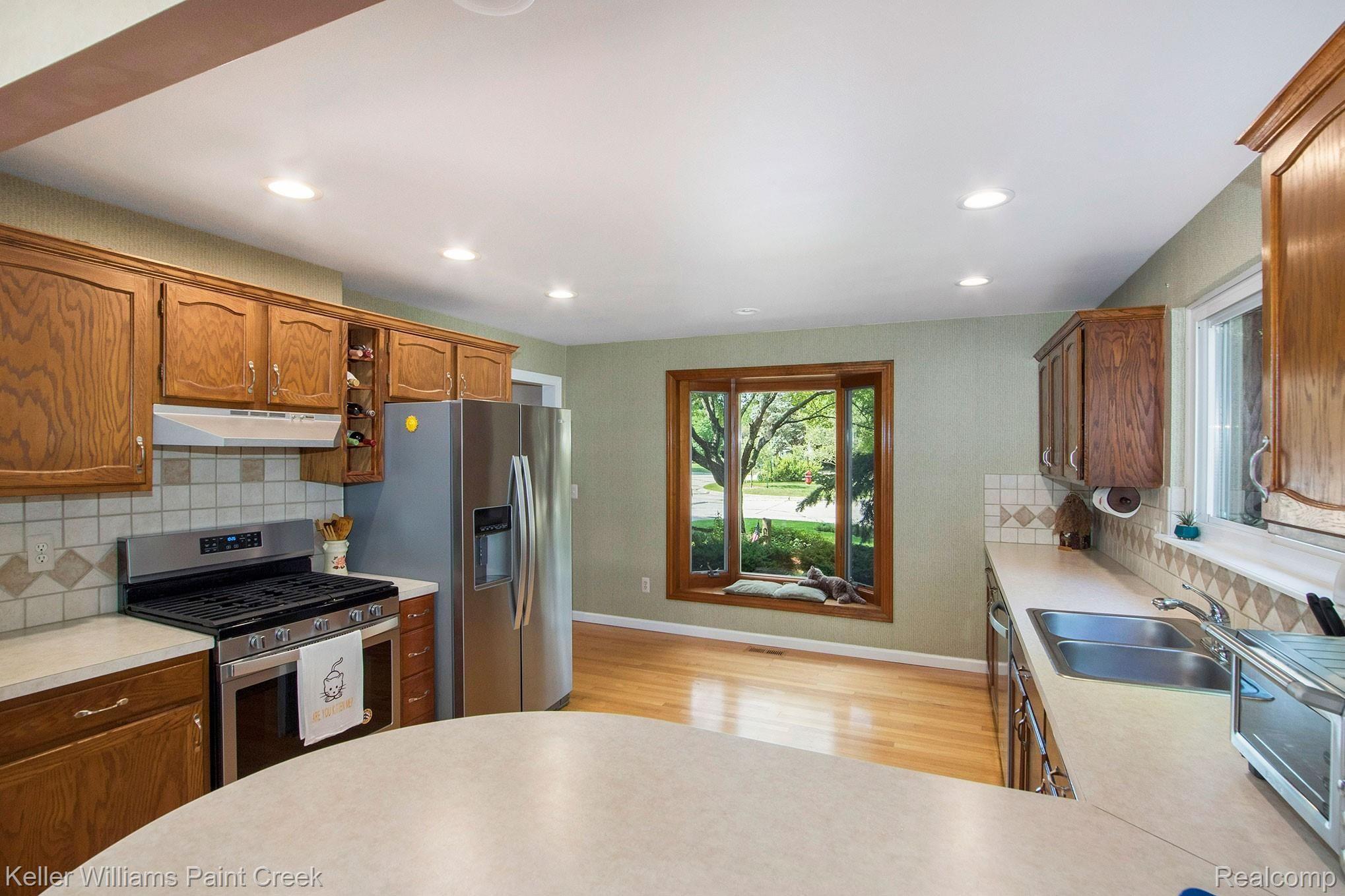 705 Kirkton Court Rochester, MI 48307 - Photo 9 of 27 BPG_5835.jpg