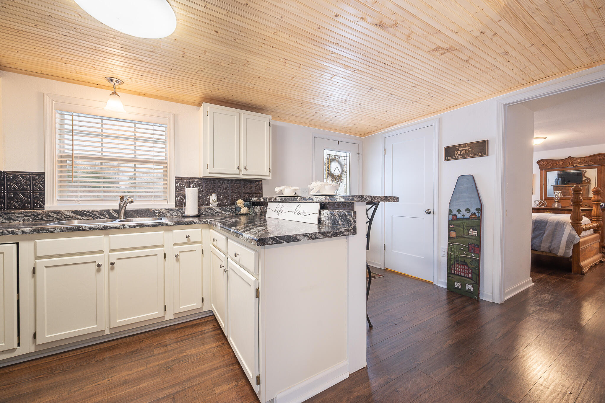 2240 Buccaneer Road Moneta, VA 24121 - Photo 5 of 25 DSC_6093-HDR