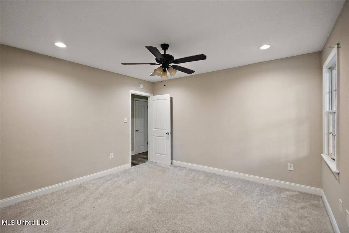 809 Oakwood Drive Clinton, MS 39056 - Photo 16 of 39 16-3HTP6192