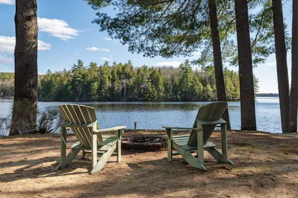 $749,000 | 8 Ridgewood Drive, Lebanon, ME 04027