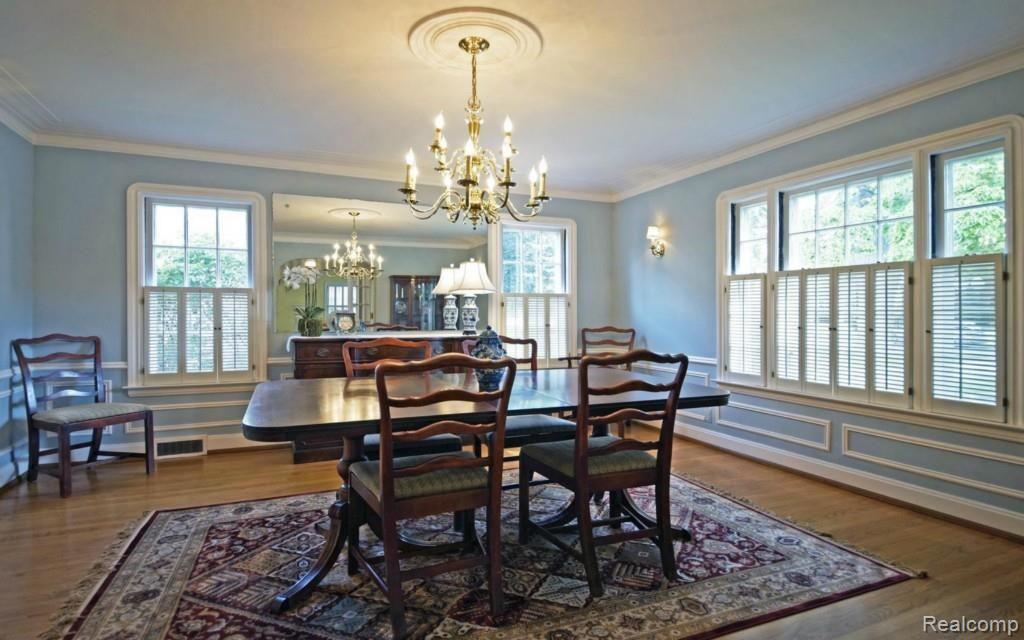 937 Trombley Road Grosse Pointe, MI 48230 - Photo 3 of 28 4-photo-web-1680x1050-265209.jpg
