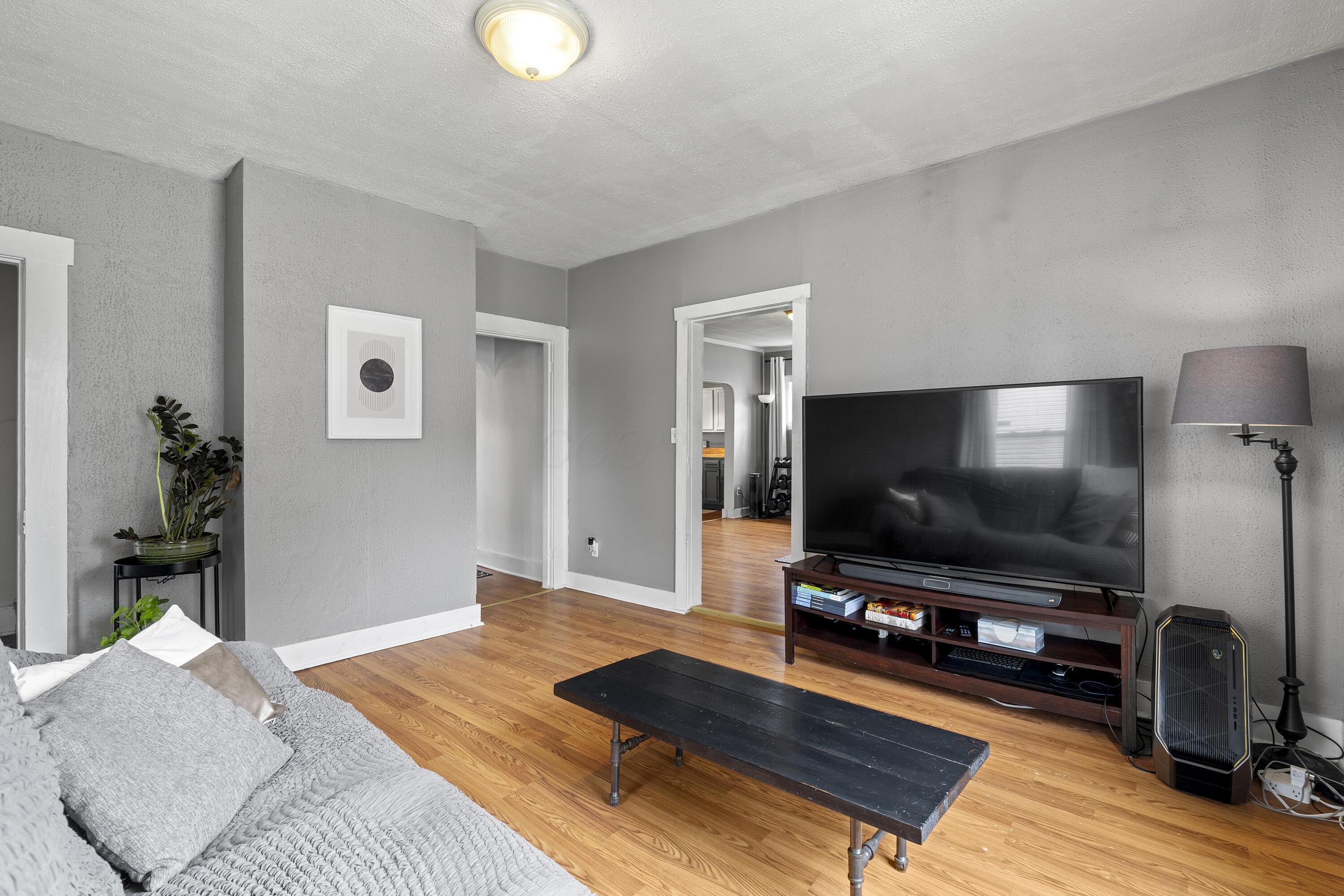 1815 Broadway Street Springfield, OH 45504 - Photo 9 of 42 Family Room