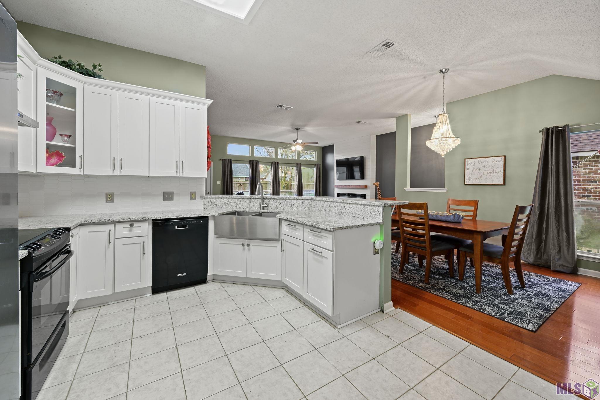 13473 South Fairview Avenue Baton Rouge, LA 70816 - Photo 2 of 11