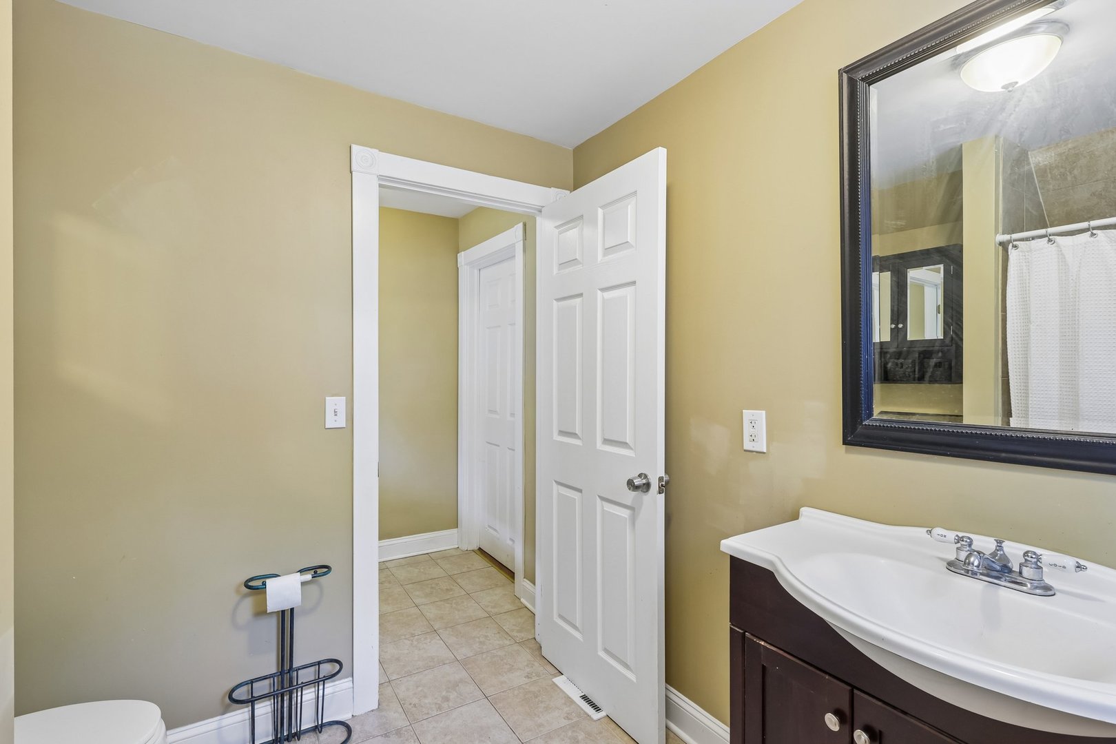 17 South Liberty Street Elgin, IL 60120 - Photo 6 of 17