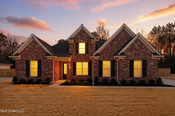 $447,900 | 1418 Crk Hvn Drive, Hernando, MS 38632