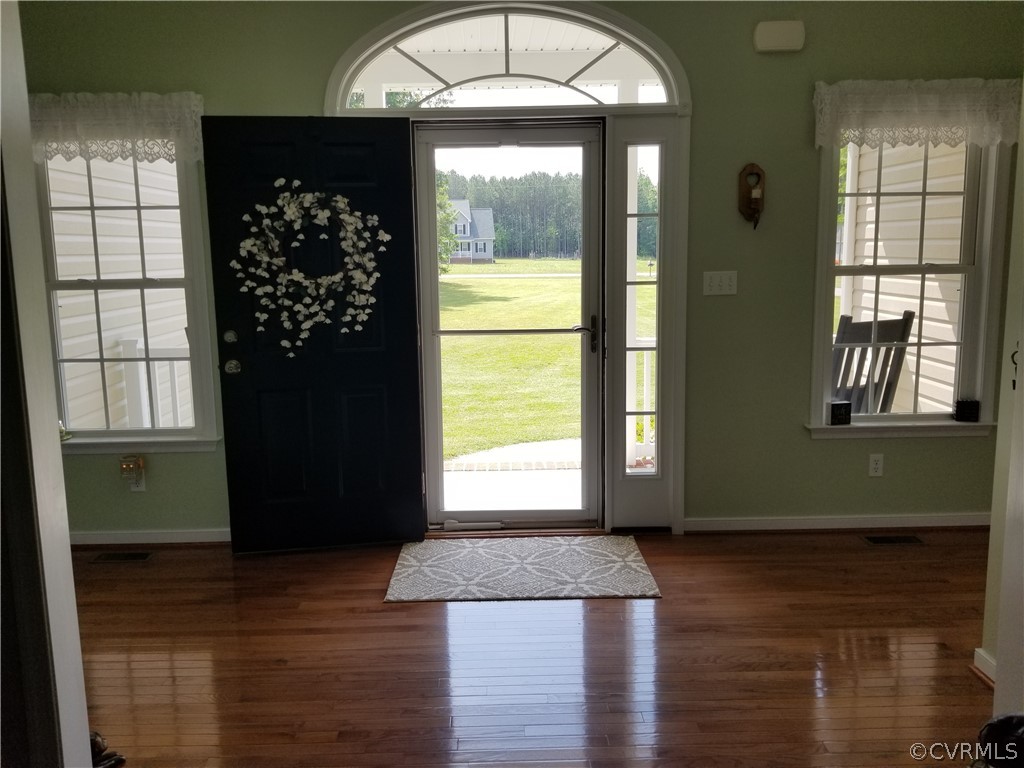 15822 Springfield Drive Disputanta, VA 23842 - Photo 18 of 43 Foyer