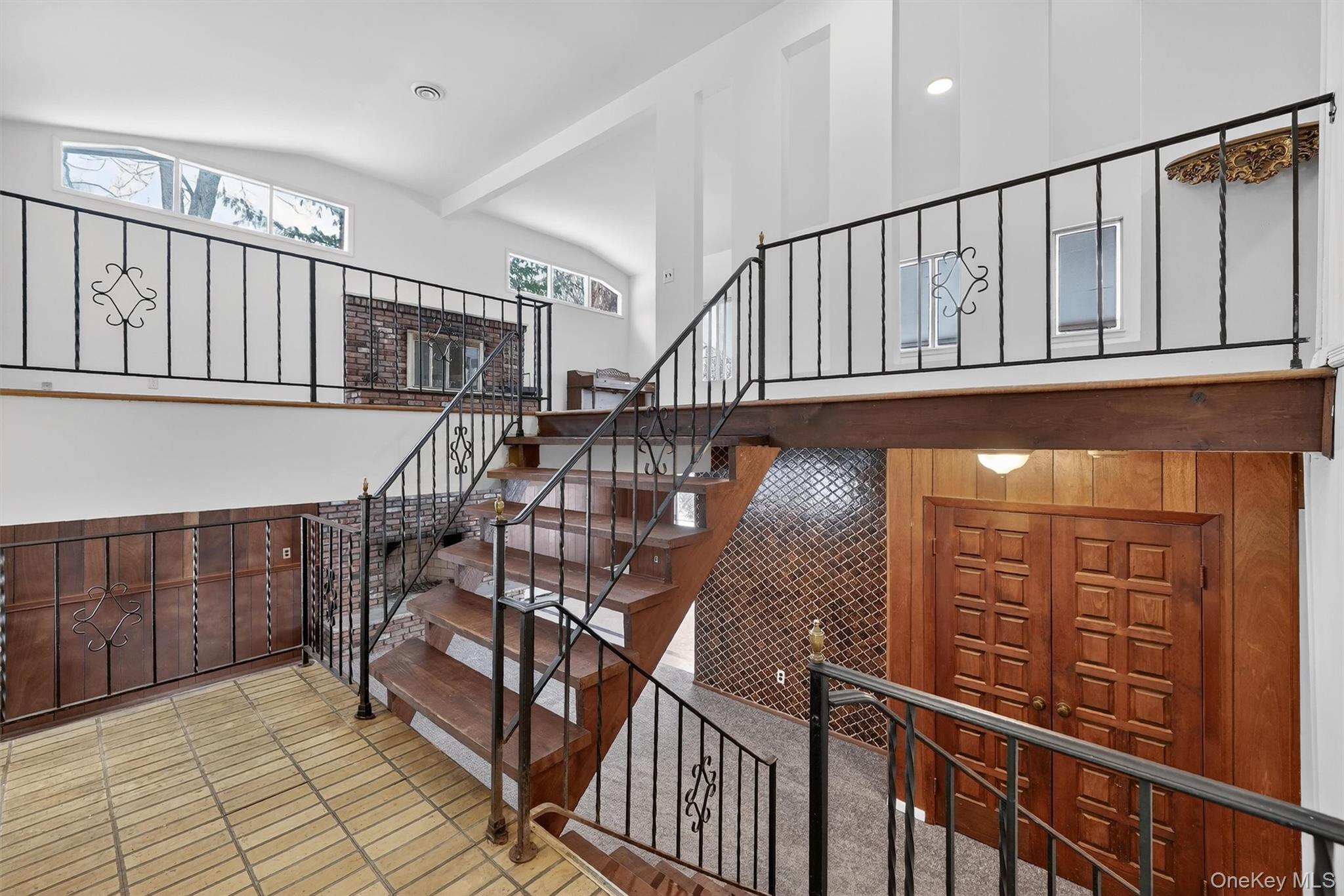 220 Ridge Road New City, NY 10956 - Photo 5 of 35