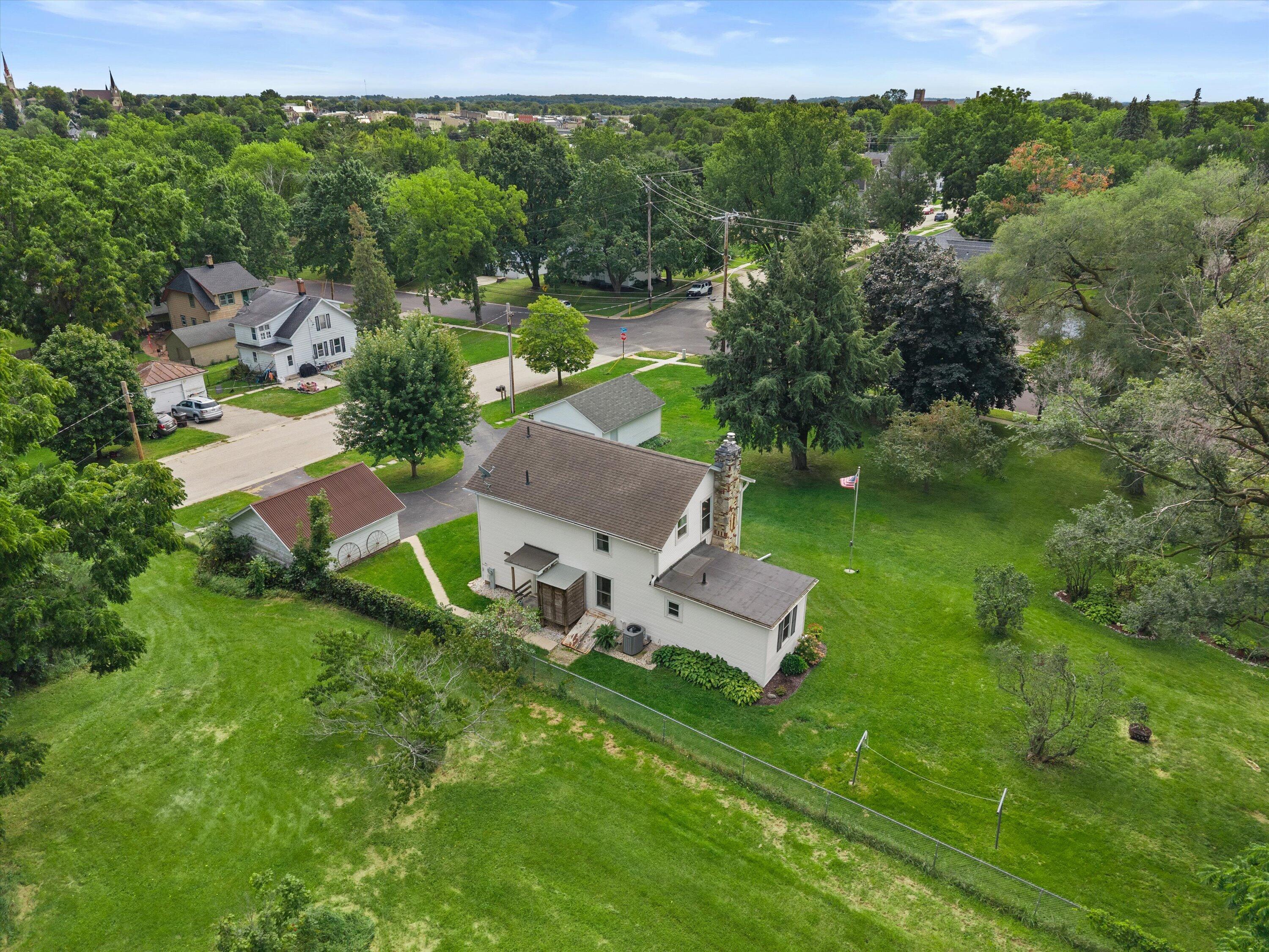 409 Clark Street Jefferson, WI 53549 - Photo 36 of 40 Aerial