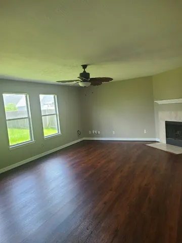 $1,950 | 1411 Heathcote Lane, Houston, TX 77073