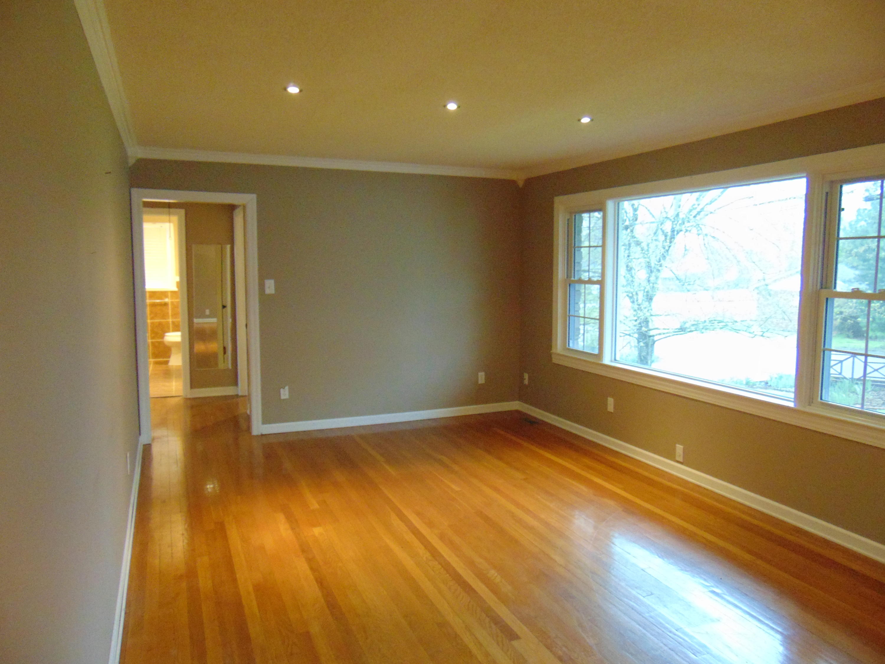314 Cross Street Clinton, TN 37716 - Photo 7 of 34 DSC00108.JPG