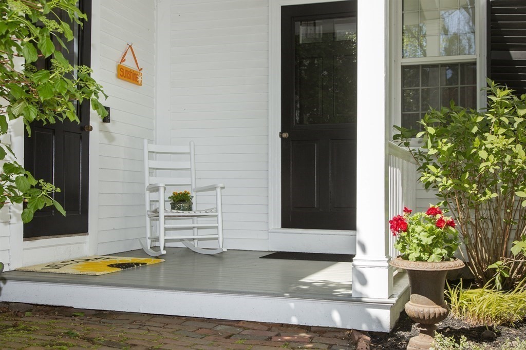 5 Clapp Road Scituate, MA 02066 - Photo 6 of 37 Gallery Image 6