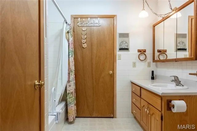 $1 | 26442 Highway 49, Lesterville, MO 63654