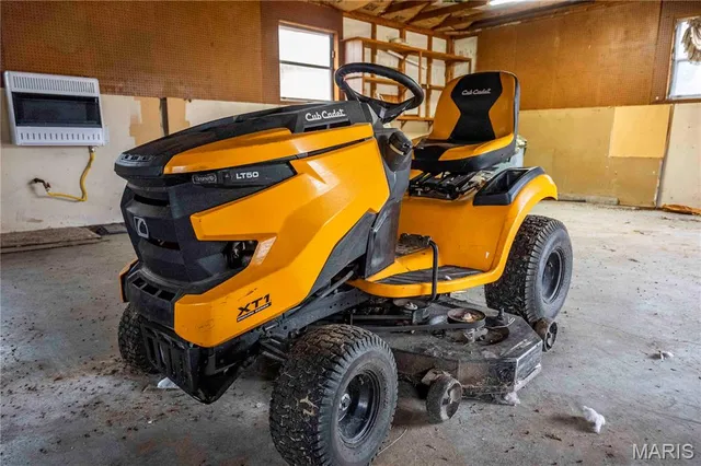 $1 | 26442 Highway 49, Lesterville, MO 63654