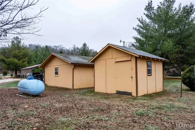 $1 | 26442 Highway 49, Lesterville, MO 63654