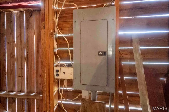 $1 | 26442 Highway 49, Lesterville, MO 63654