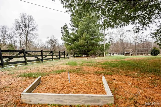 $1 | 26442 Highway 49, Lesterville, MO 63654