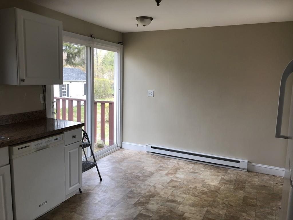 6 Benjamin Road Worcester, MA 01602 - Photo 5 of 17 Gallery Image 5