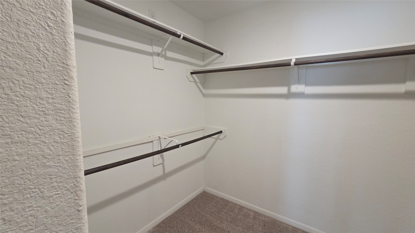 8023 Ecru Lane Rosharon, TX 77583 - Photo 8 of 10 a view of small space