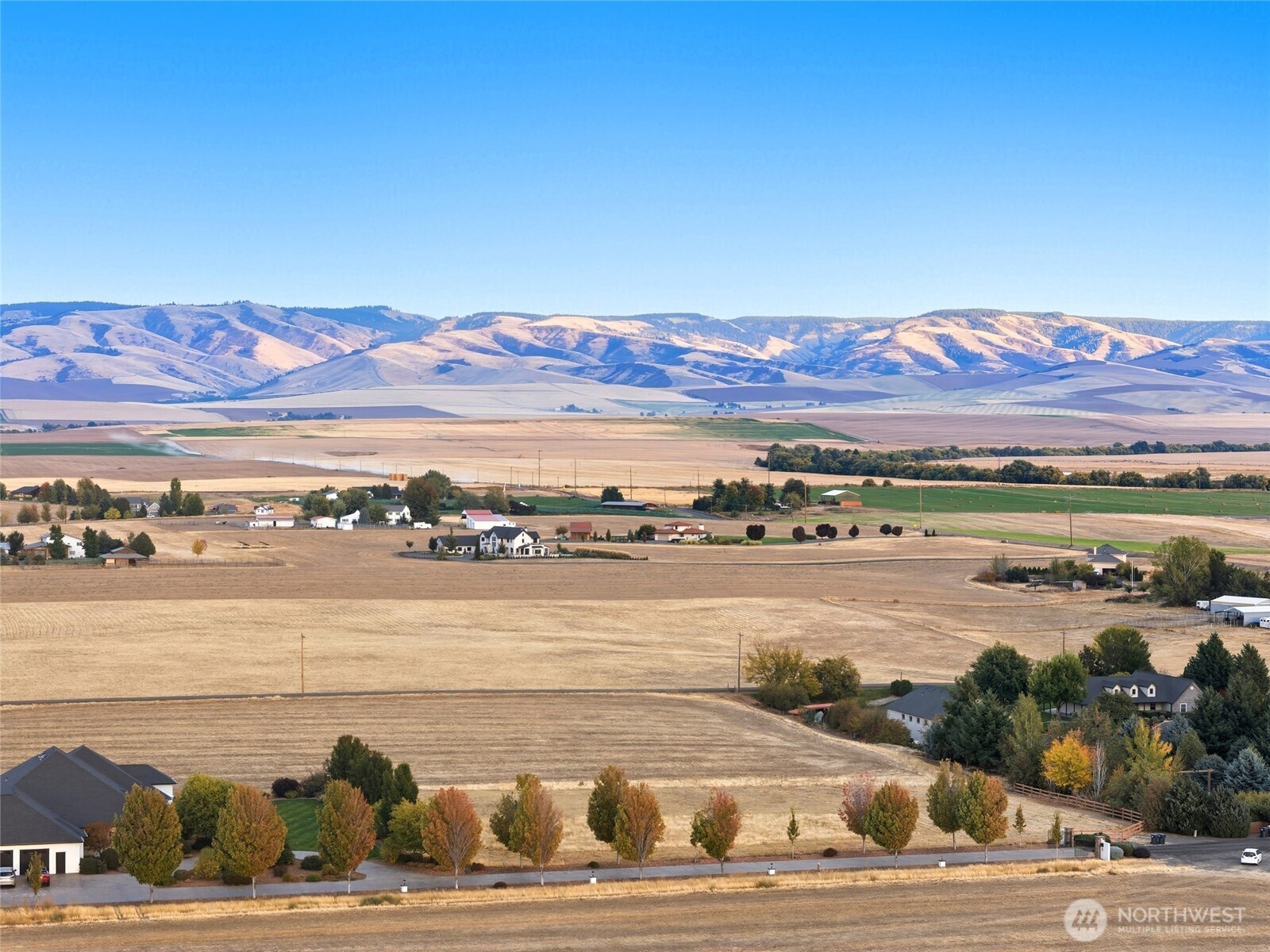 0 Fountain Hills Road Walla Walla, WA 99362 - Photo 13 of 17 a view of an ocean with a mountain view