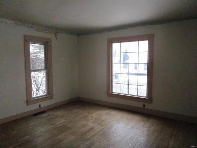 $78,100 | 729 Dowling Street, Kendallville, IN 46755