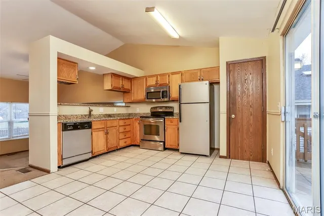 $2,170 | 2 Aspen Pointe Drive, O'Fallon, MO 63376