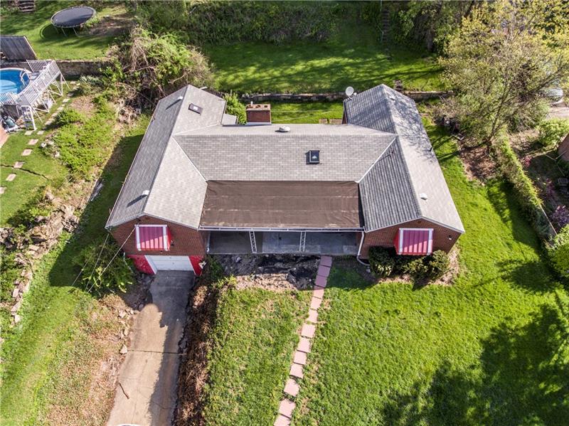 967 Broughton Road Pittsburgh, PA 15236 - Photo 3 of 25 Gallery Image 3