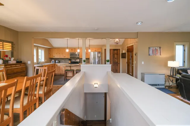 $550,000 | 405 Soaring Hawk Road, Plymouth, VT 05056