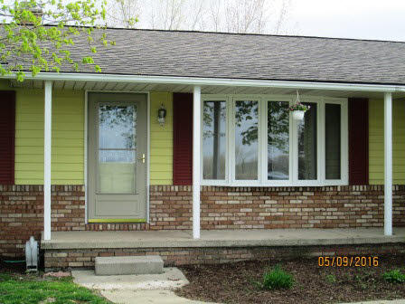 186 East Seidlers Road Kawkawlin, MI 48631 - Photo 2 of 22
