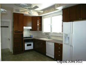 614 West Fayette Avenue Springfield, IL 62704 - Photo 4 of 9 Gallery Image 4