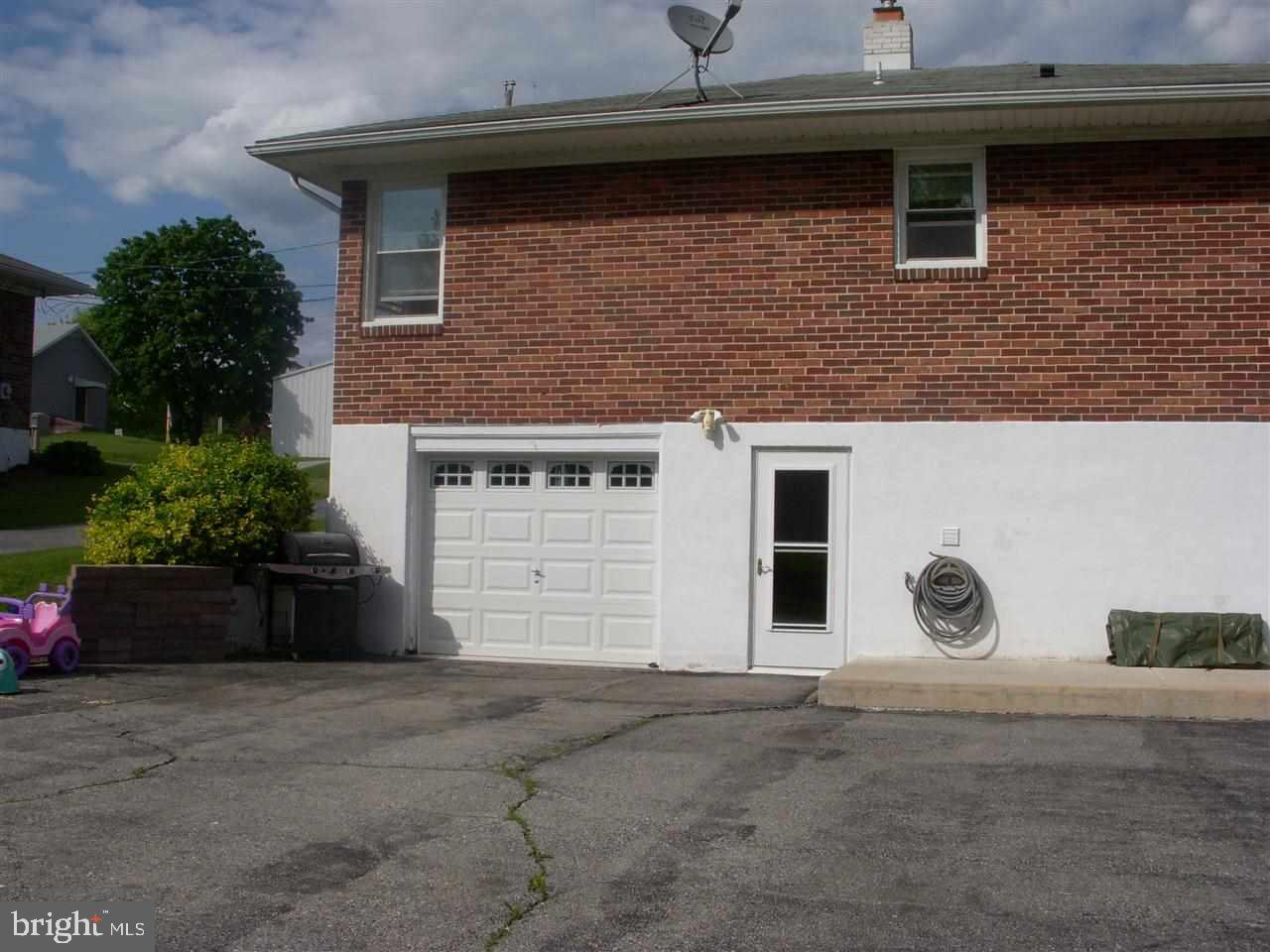 16 Willow Run Road Dover, PA 17315 - Photo 17 of 22 Gallery Image 17