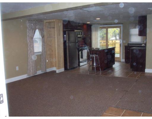 61 Hartford Road Marshfield, MA 02050 - Photo 8 of 8 Gallery Image 8