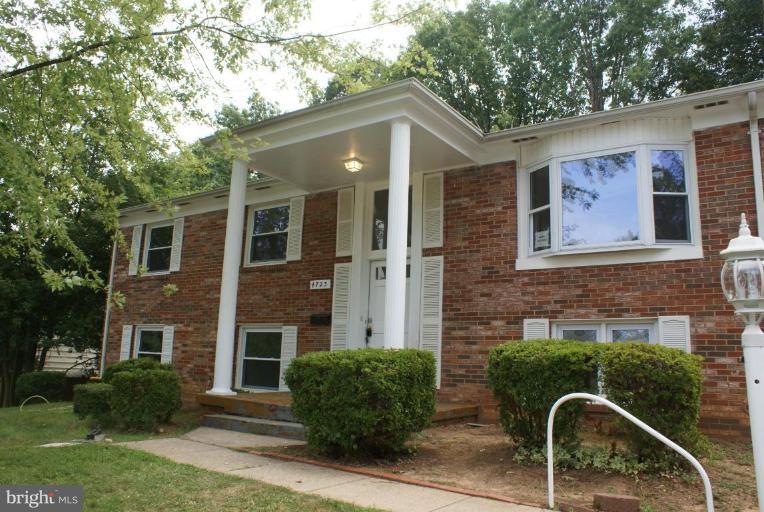 4723 Kilbane Road Woodbridge, VA 22193 - Photo 1 of 11 1