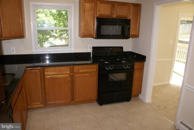 4723 Kilbane Road Woodbridge, VA 22193 - Photo 5 of 11 Kitchen #3