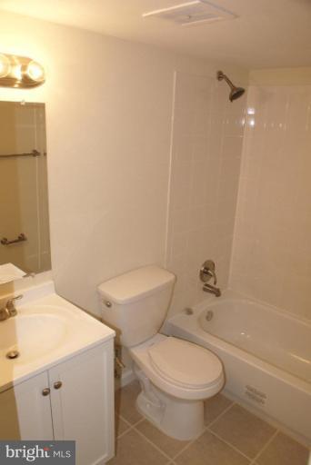 4723 Kilbane Road Woodbridge, VA 22193 - Photo 9 of 11 Bath #2