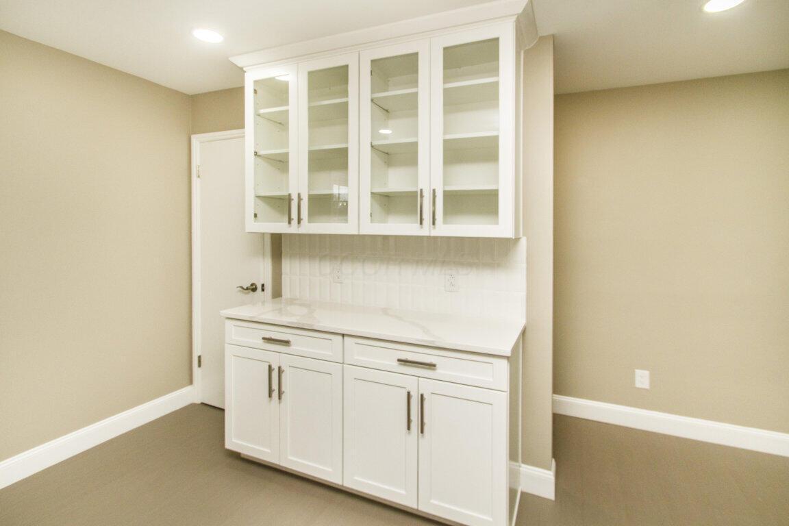 1428 Haddon Road Columbus, OH 43209 - Photo 23 of 69 Kitchen