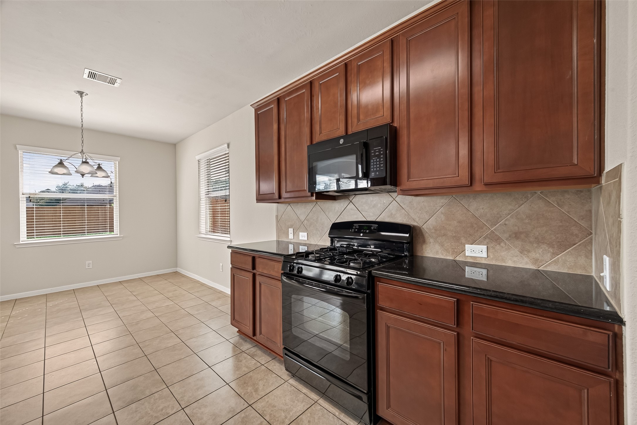 9118 Cavalier Lane Rosenberg, TX 77469 - Photo 18 of 39 Gallery Image 18