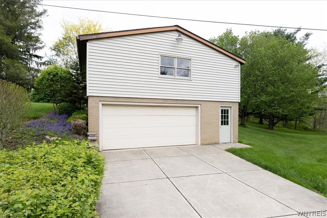 1273 Ransom Road Lancaster, NY 14086 - Photo 27 of 32