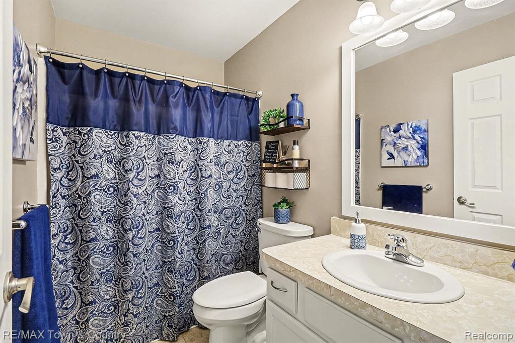 7241 Kings Way Flushing, MI 48433 - Photo 20 of 31