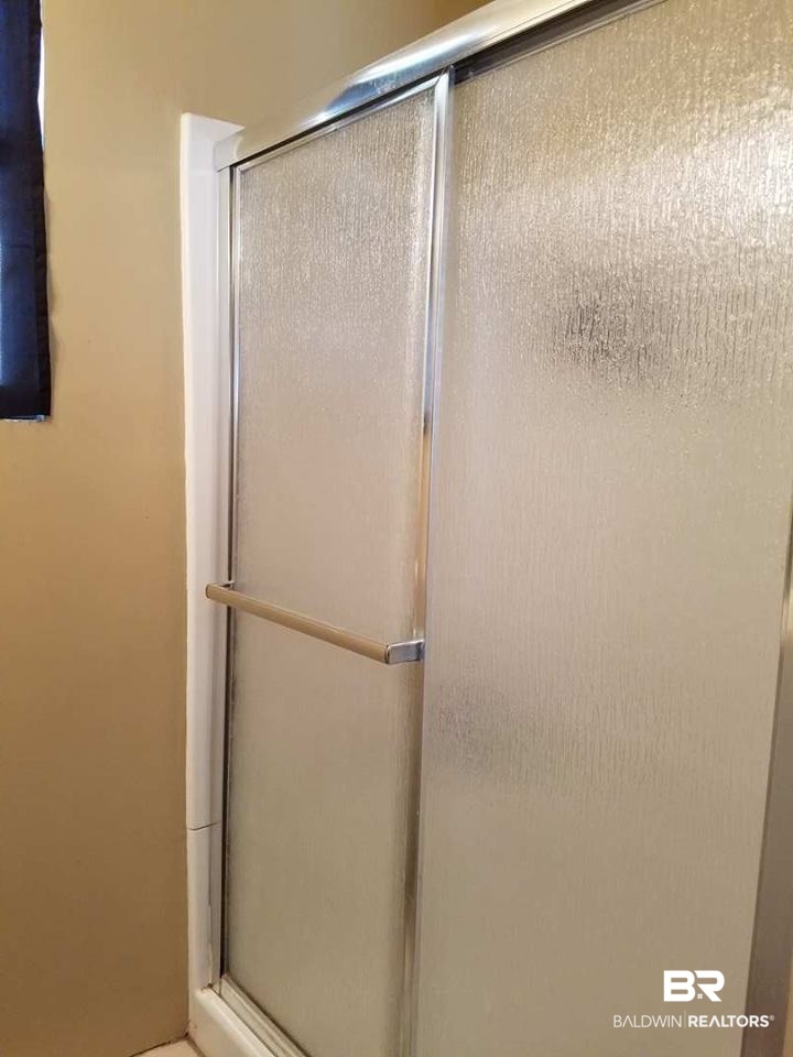 282 Dixon Nursery Road Brewton, AL 36426 - Photo 26 of 38 Master Shower