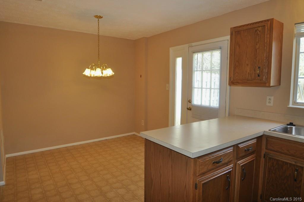 1221 Scaleybark Road, Unit D Charlotte, NC 28209 - Photo 4 of 12