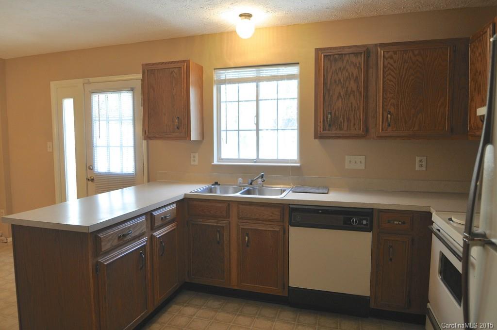 1221 Scaleybark Road, Unit D Charlotte, NC 28209 - Photo 5 of 12